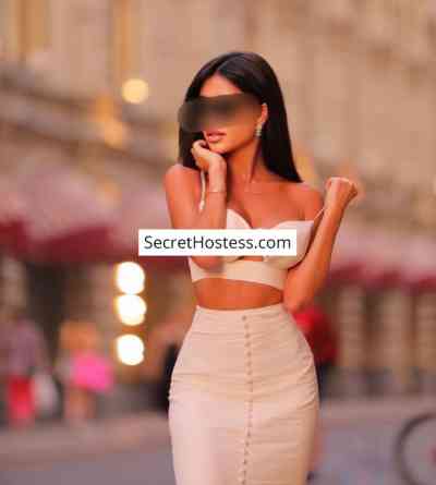 24 Year Old European Escort Zürich Black Hair Black eyes - Image 1