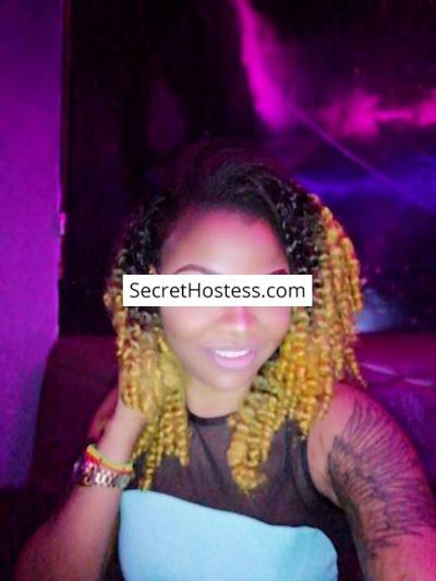 23 Year Old Ebony Escort Accra Black Hair Black eyes - Image 1