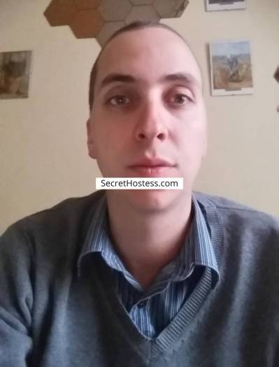 37 Year Old Caucasian Escort Brussels Brown Hair Gray eyes - Image 4