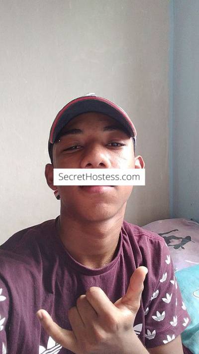 18 year old Escort in Uberaba Minas Gerais quero conhecer para fuder de graça