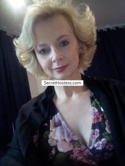 37 Year Old Caucasian Escort Manama Blonde Green eyes - Image 1