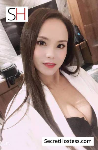 25 Year Old Singaporean Escort Belgrade Black Hair Grey eyes - Image 4