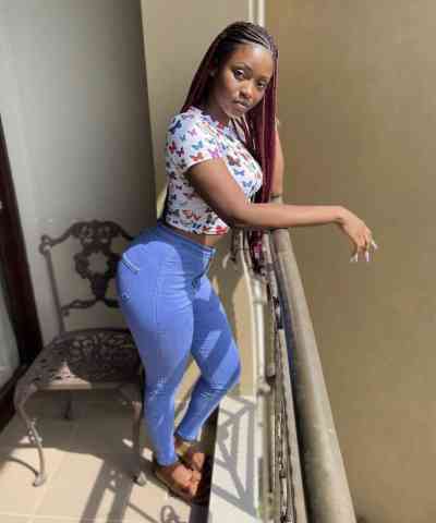 22Yrs Old Escort Size 22 35KG 67CM Tall Sekondi Takoradi Image - 4