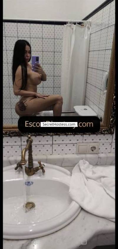 32 Year Old Caucasian Escort Kiev Black Hair Green eyes - Image 2