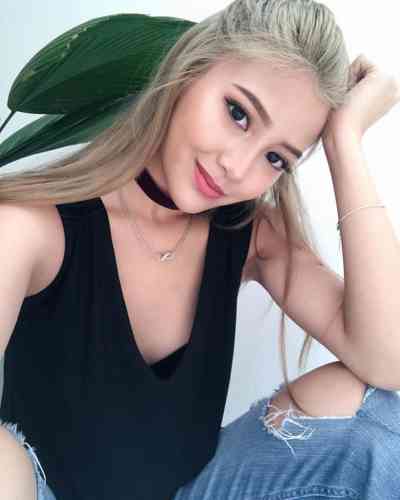 Young, sexy , gorgeous, and pretty lady escort in Manila