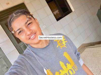 23 Year Old Mixed Escort Nairobi Brown Hair Brown eyes - Image 4