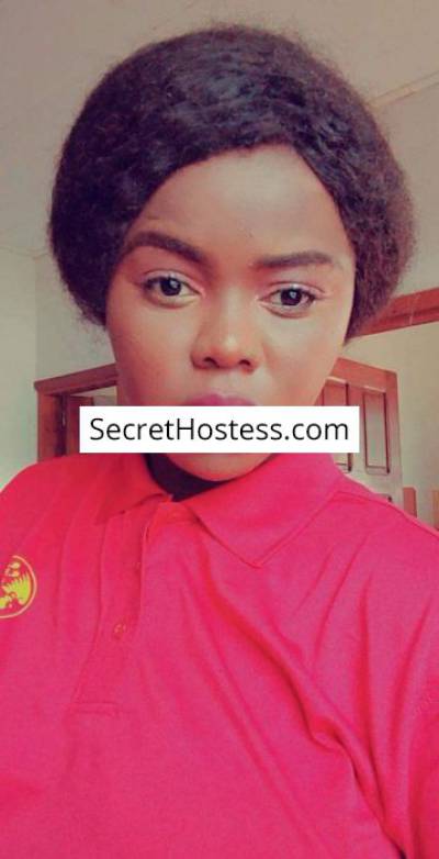 24 Year Old Ebony Escort Tunis Brown Hair Black eyes - Image 4