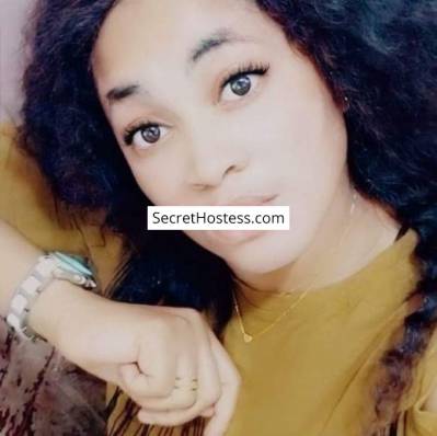 24 Year Old Ebony Escort Tunis Brown Hair Black eyes - Image 1