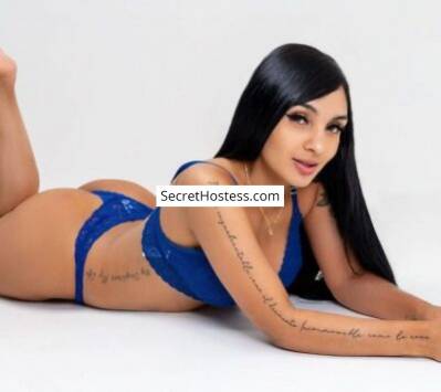 22 Year Old Latin Escort Panama City Black Hair Black eyes - Image 1