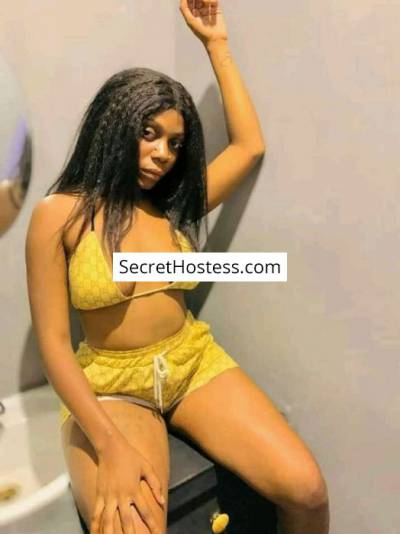 22 Year Old Ebony Escort Tunis Black Hair - Image 4