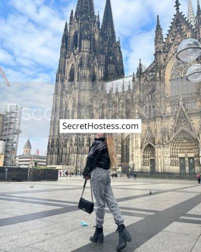 20 Year Old European Escort Düsseldorf Blonde Brown eyes - Image 6