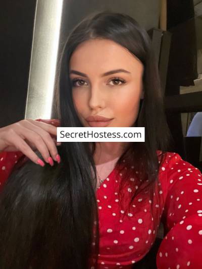 21 Year Old European Escort Sofia Brown Hair - Image 6