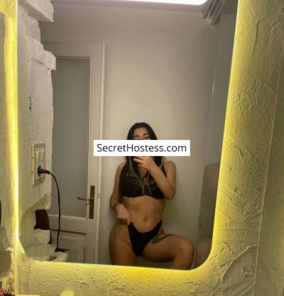 22 Year Old Caucasian Escort Milan Brown Hair Blue eyes - Image 4