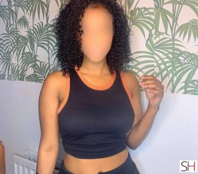 24 year old English Escort in Leicester SEXY MIXED RACE, BRITISH BORN, CURVY BABE. BEST GFE