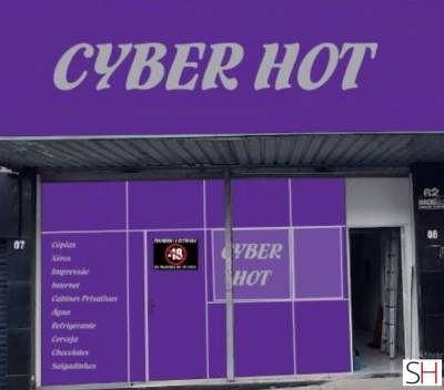 Cyber hot - cabines privativas com glory hole in Paraná