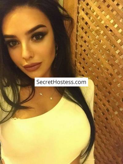 22 Year Old Latin Escort Manama Black Hair Black eyes - Image 4