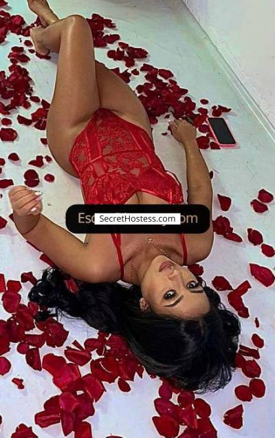 22 Year Old Latin Escort Manama Black Hair Black eyes - Image 2