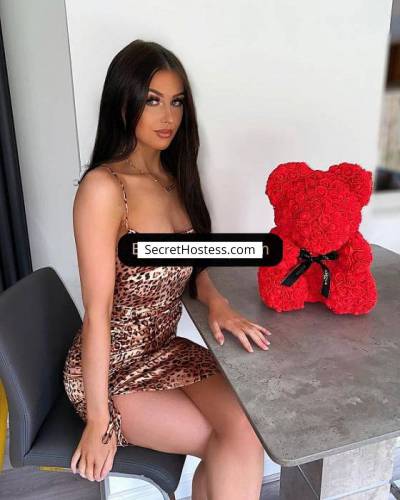 24 Year Old Caucasian Escort Doha Black Hair Black eyes - Image 2