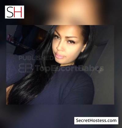 31 Year Old German Escort Zürich Black Hair Green eyes - Image 5