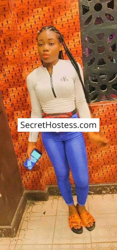 22 Year Old Ebony Escort Accra Black Hair Brown eyes - Image 5