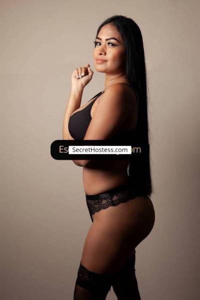 22 Year Old Latin Escort Madrid Black Hair Black eyes - Image 4