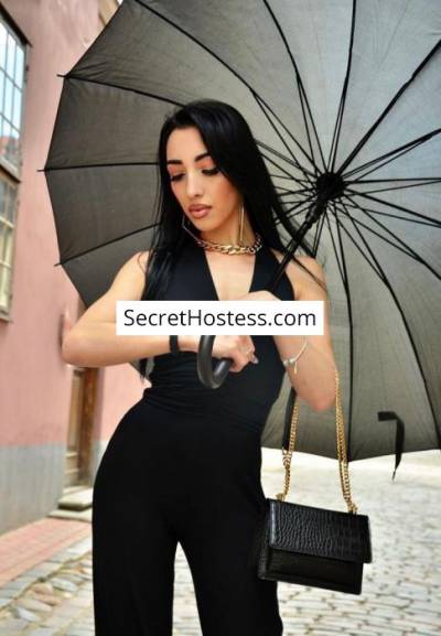 22 Year Old Caucasian Escort Zürich Black Hair Brown eyes - Image 3