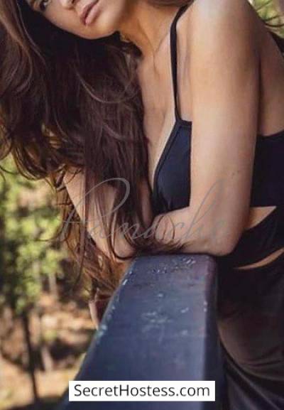 21 year old Italian Escort in Kensington London Jessie, Panache Escorts Agency