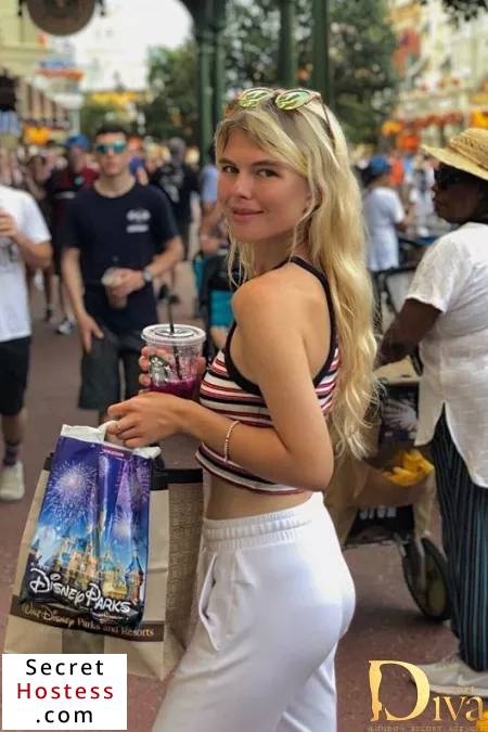 Iceberg 23Yrs Old Escort Size 6 168CM Tall London Image - 0