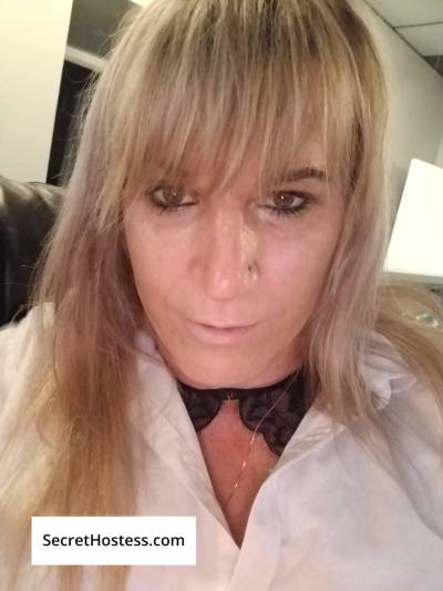 39 year old Asian Escort in Niagara Region Fun bubbly and open minded adventures