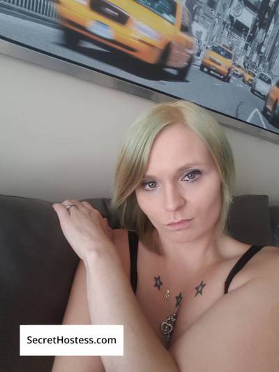 27 year old Asian Escort in Edmonton Short sexy and wild