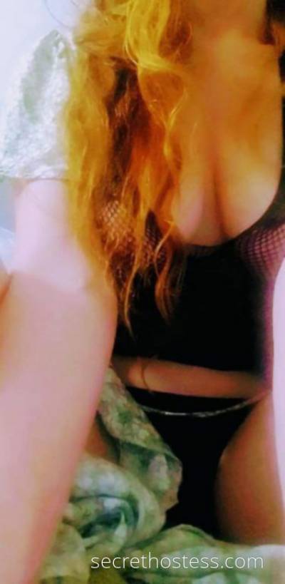 Petite young Aussie local in Townsville
