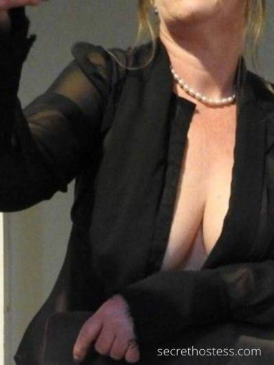 Jess 39 year old Escort in Perth