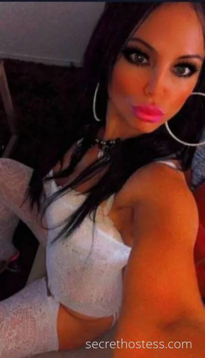 35 year old Escort in Moorooka Brisbane Erotica , petite anna xoxo