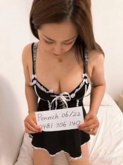 24 year old Escort in Sydney In/out call real Young student sexy service