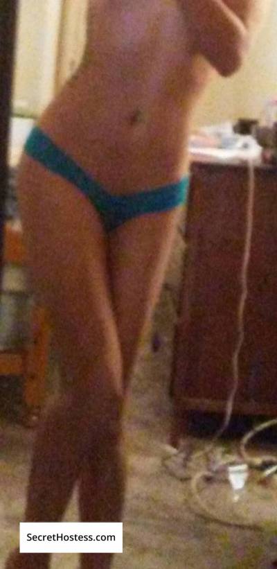 I'm i'm thin little Latina and brunette in Mississauga