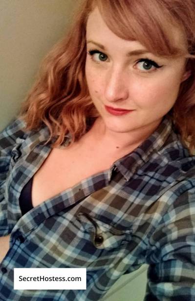 34 year old Asian Escort in Edmonton Allie does outcalls