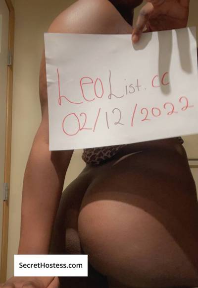 19 year old Escort in Calgary Sexy Black Girl Downtown