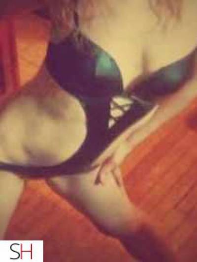 37 year old Asian Escort in St. Catharines Here She is ...Best in Niagara Area