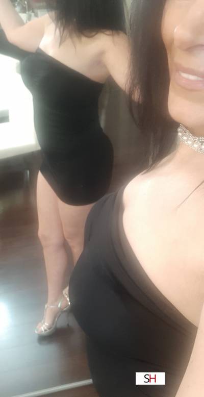 40 Year Old Caucasian Escort Edmonton Brunette Brown eyes - Image 8