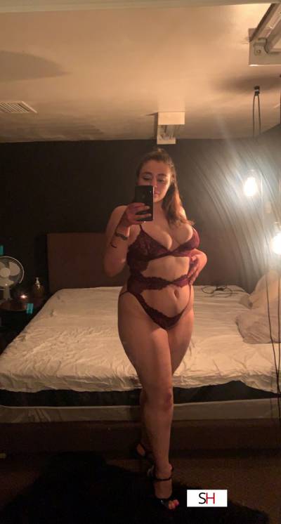 20 Year Old Escort Montreal Brunette - Image 1