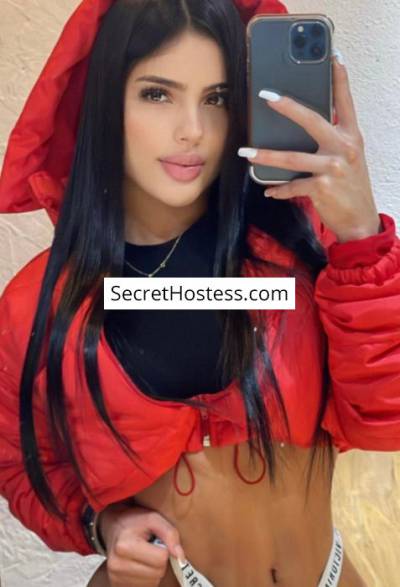 23 Year Old Latin Escort Manama Black Hair Hazel eyes - Image 1