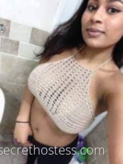 25 year old Indian Escort in Frankston Melbourne Indian babe, playful with seductive eyes and sexy smile