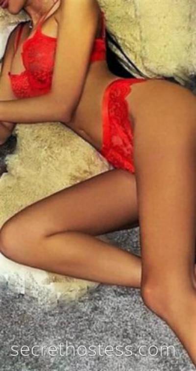 Perfect Perth Escort Mia – Amazing Beauty Sees Couples in Perth