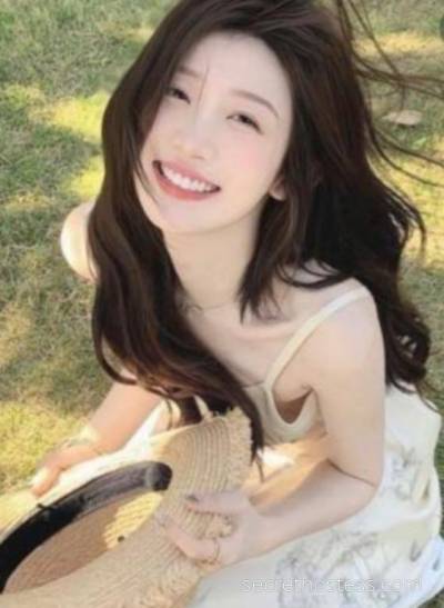 24 year old Asian Escort in Clayton Melbourne Brand new shop open now