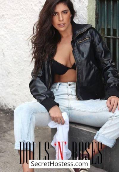 24 year old Escort in Kensington London Caroline, Dolls and Roses Agency