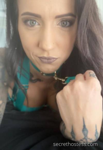 30 year old Escort in Gold Coast Vanessa Tattooed Temptress