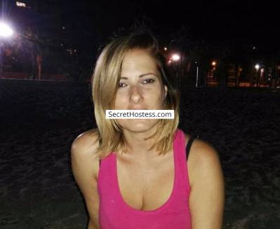 28 year old Caucasian (white) Escort in Surrey Yoly