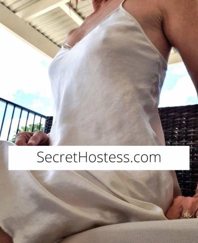 Petite and mature Aussie in Cairns