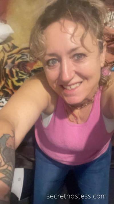 45 year old Escort in Bar Beach Newcastle reward me cash love to suck fuck