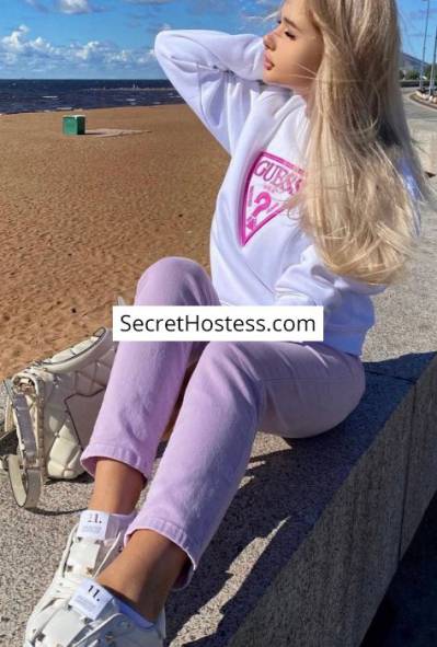 20 Year Old Caucasian Escort Dubai Blonde Green eyes - Image 5